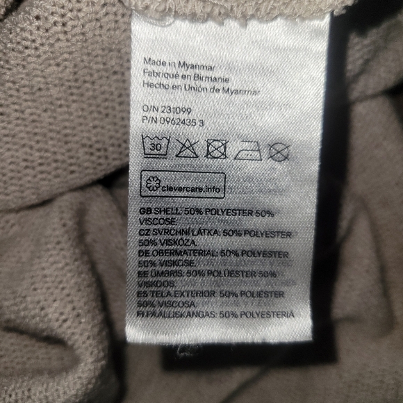 H&M V-Neck Cream Beige Oversized Sweater, Small - Picture 2 of 4